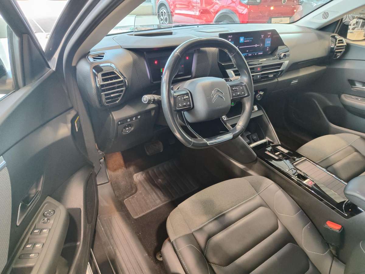 Citroen C4, 1.2 l., Хэтчбек