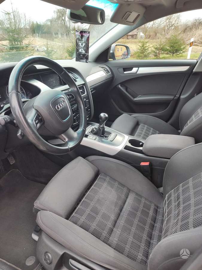 Audi A4, 2.0 l., universalas
