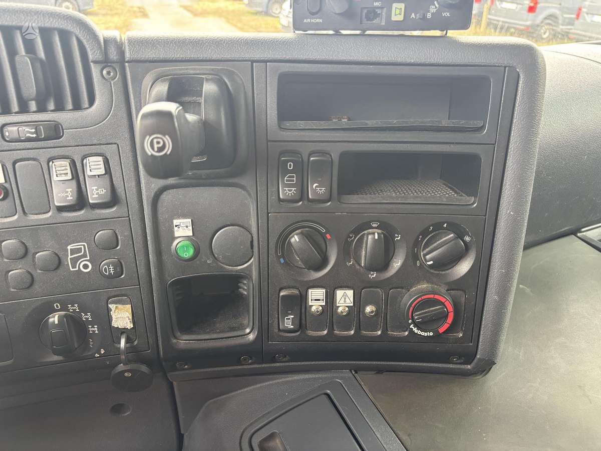 Scania P450, fire engines