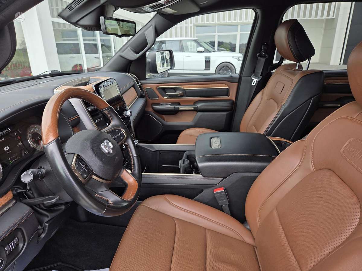 Dodge Ram, 5.7 l., Внедорожник / Кроссовер