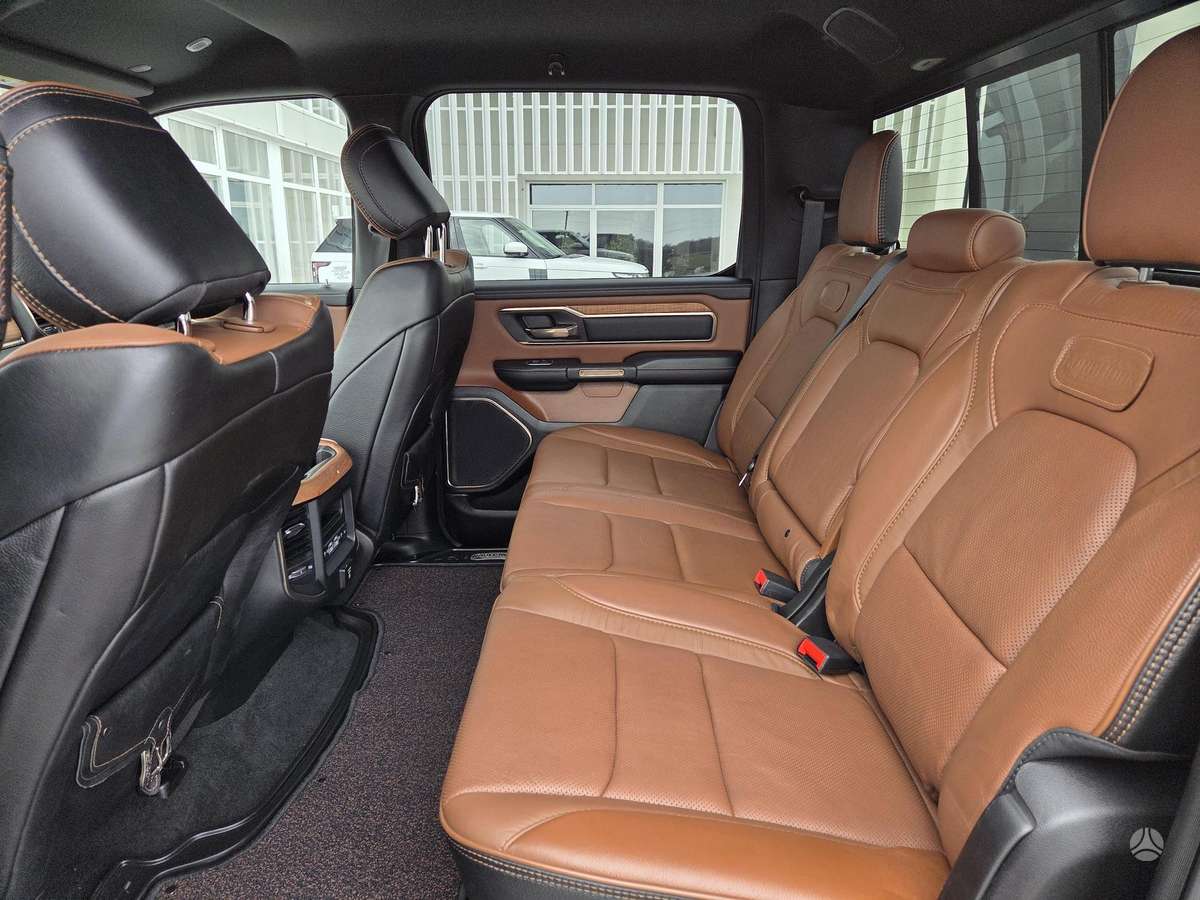 Dodge Ram, 5.7 l., Внедорожник / Кроссовер