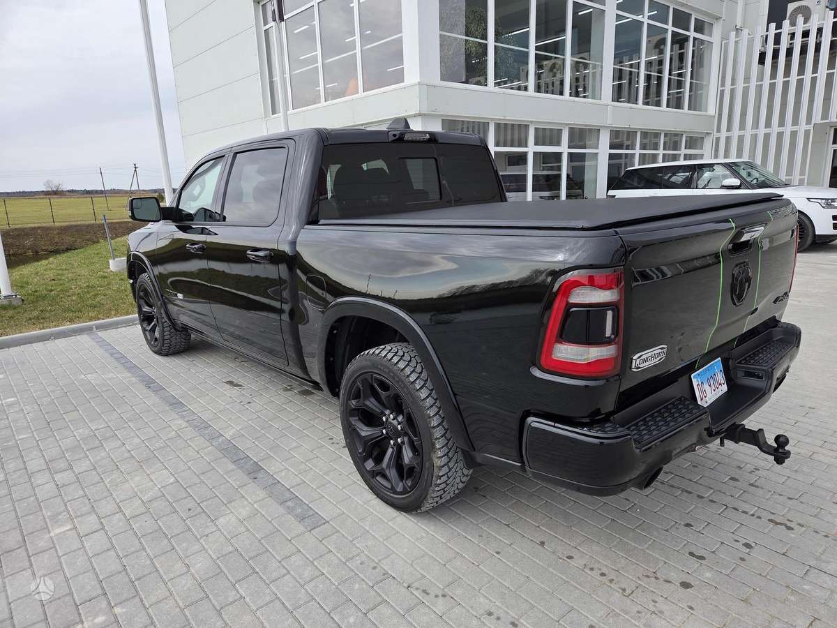 Dodge Ram, 5.7 l., Внедорожник / Кроссовер
