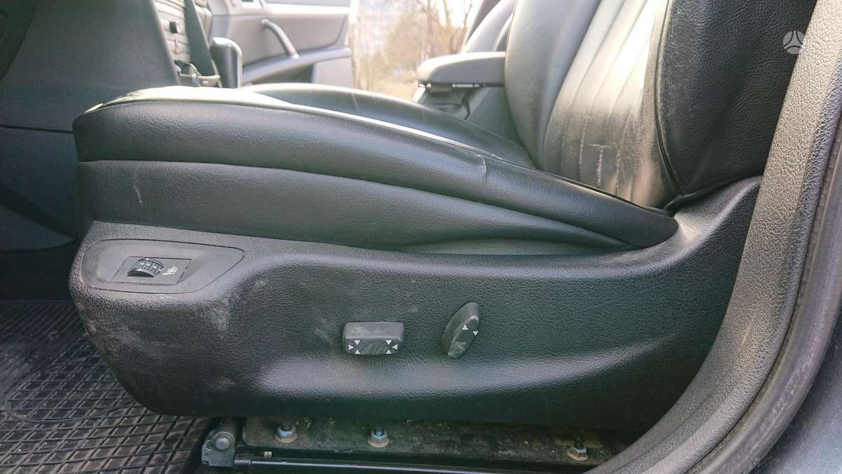 Peugeot 407 - 12