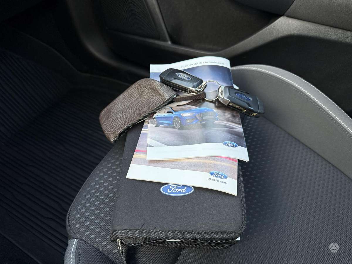 Ford Focus, 1.5 l., Хэтчбек