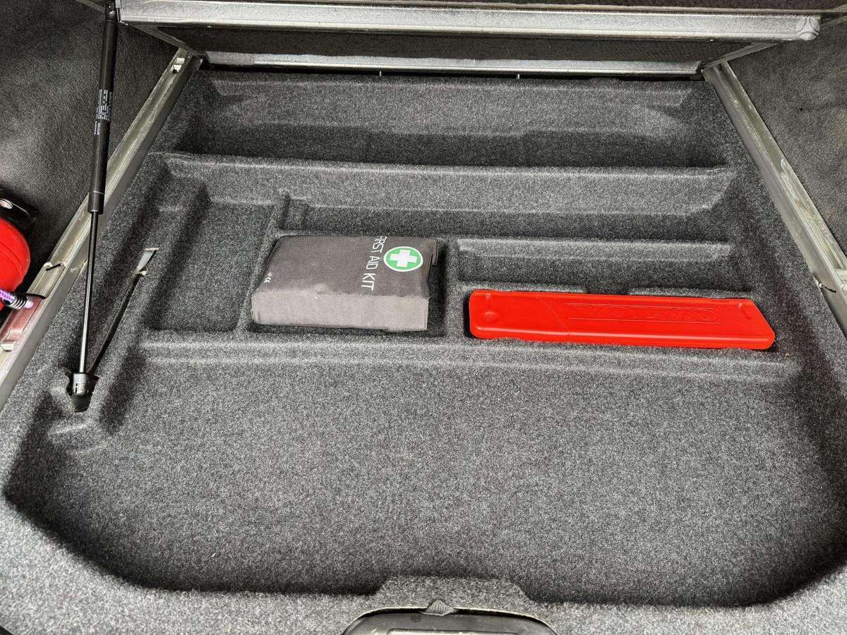 Volvo V70, 1.6 l., wagon
