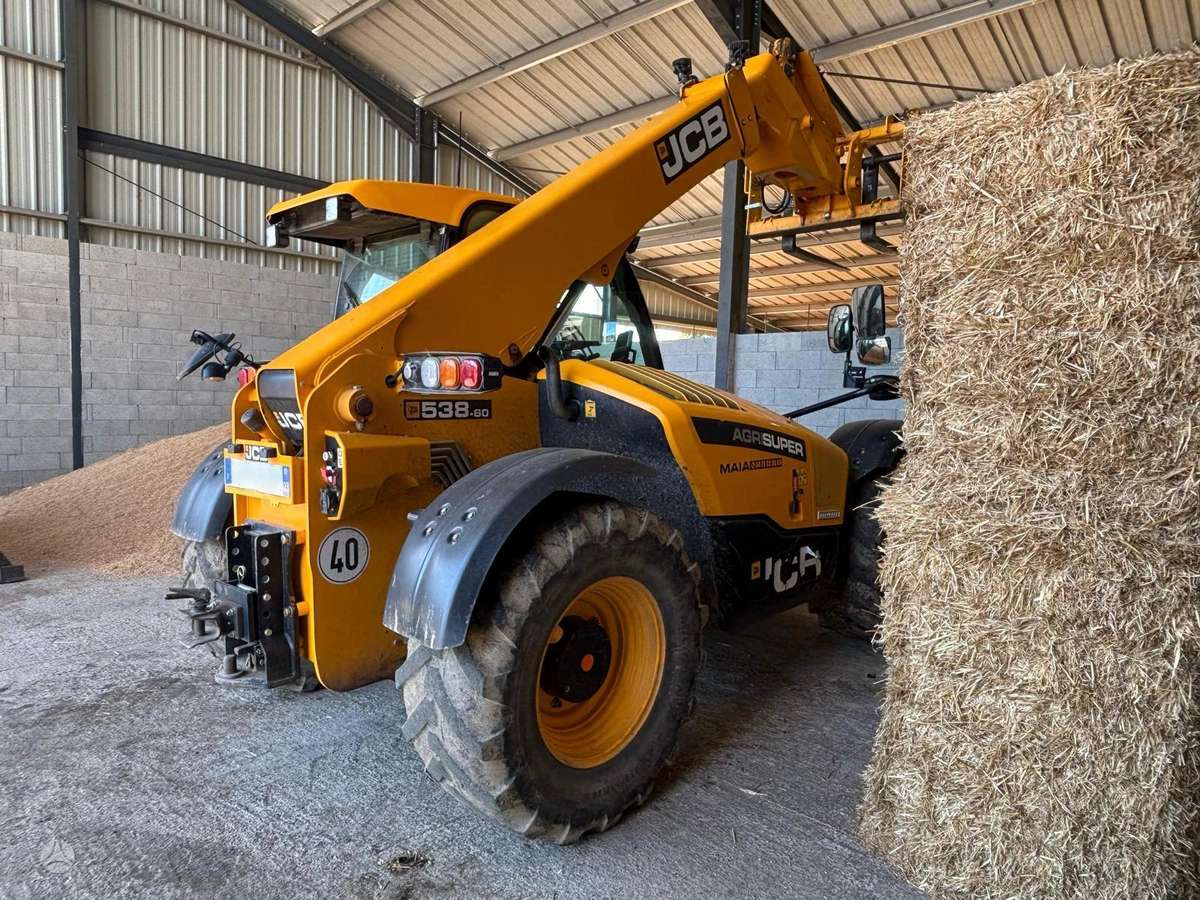 JCB 538-60, self-propelled loaders
