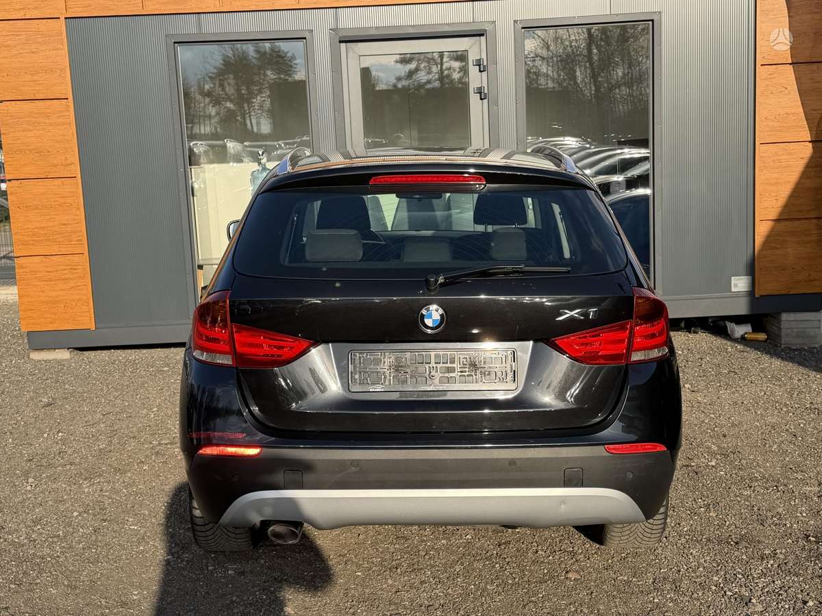 BMW X1, 2.0 l., Минивэн
