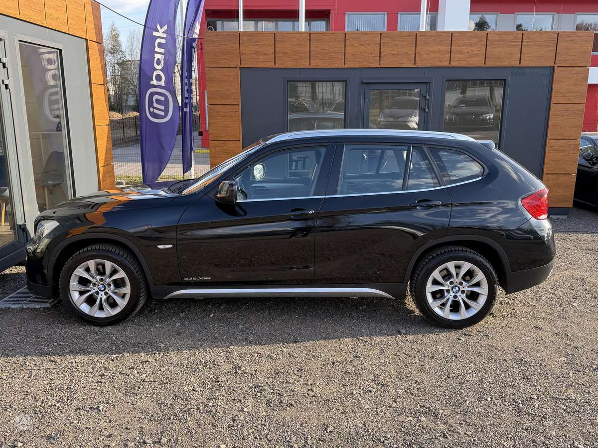BMW X1, 2.0 l., Минивэн