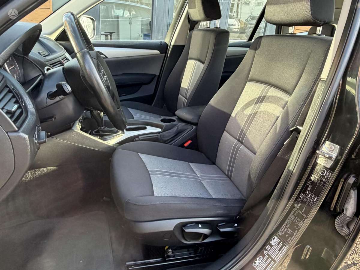BMW X1, 2.0 l., Минивэн