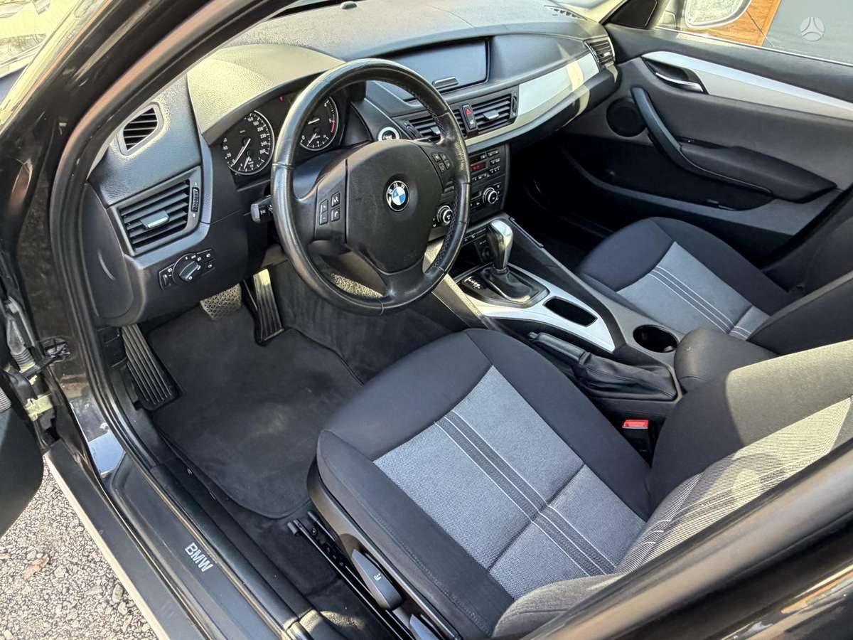 BMW X1, 2.0 l., Минивэн