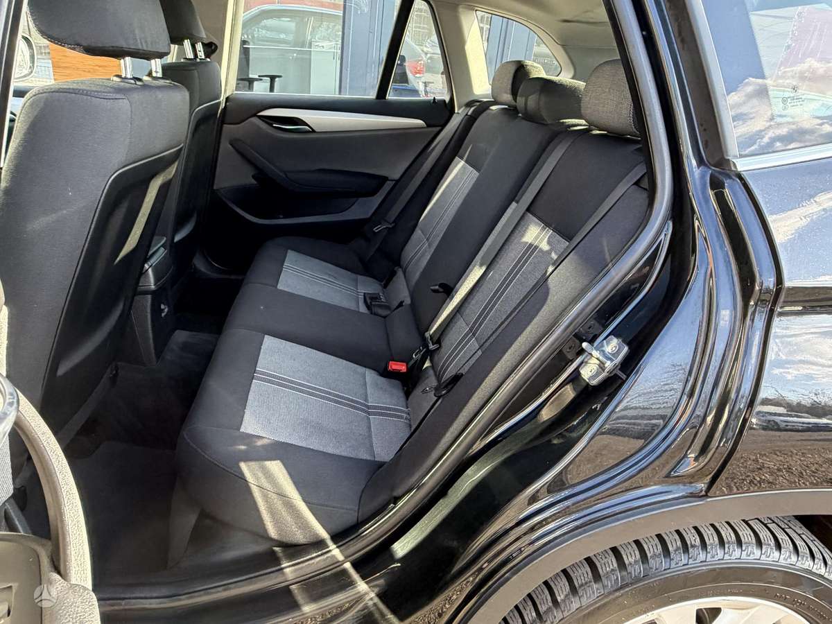 BMW X1, 2.0 l., Минивэн