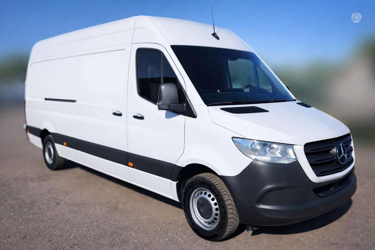 Mercedes-Benz Sprinter, cargo van