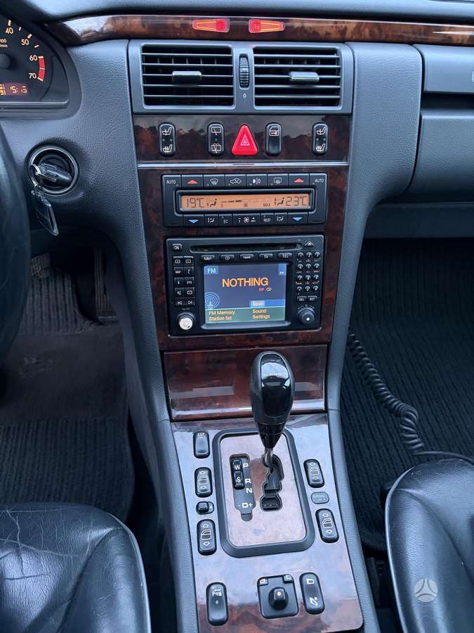Mercedes-Benz E320, 3.2 l., wagon