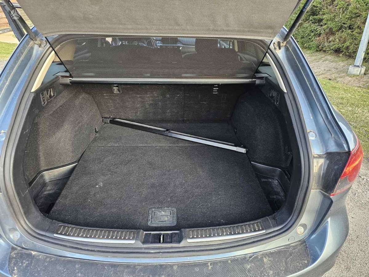 Mazda 6, 2.2 l., Универсал