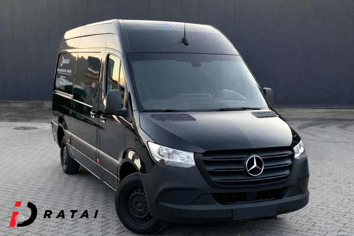 Mercedes-Benz Sprinter, cargo van