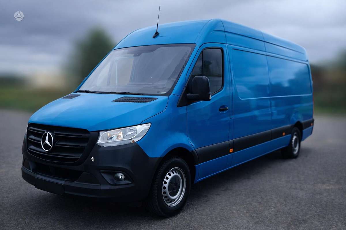Mercedes-Benz Sprinter, cargo van