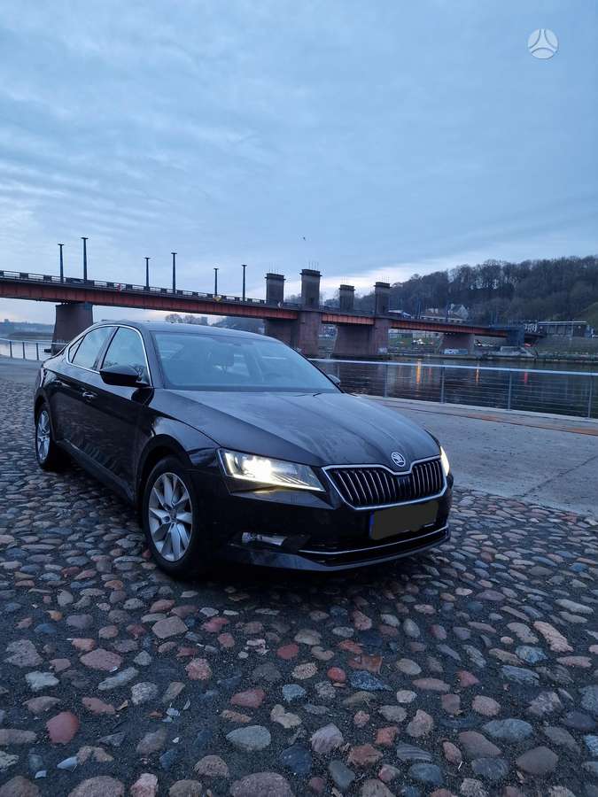 Skoda Superb, 2.0 l., hatchback