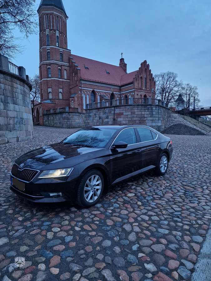 Skoda Superb, 2.0 l., hatchback