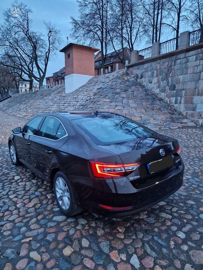 Skoda Superb, 2.0 l., hatchback
