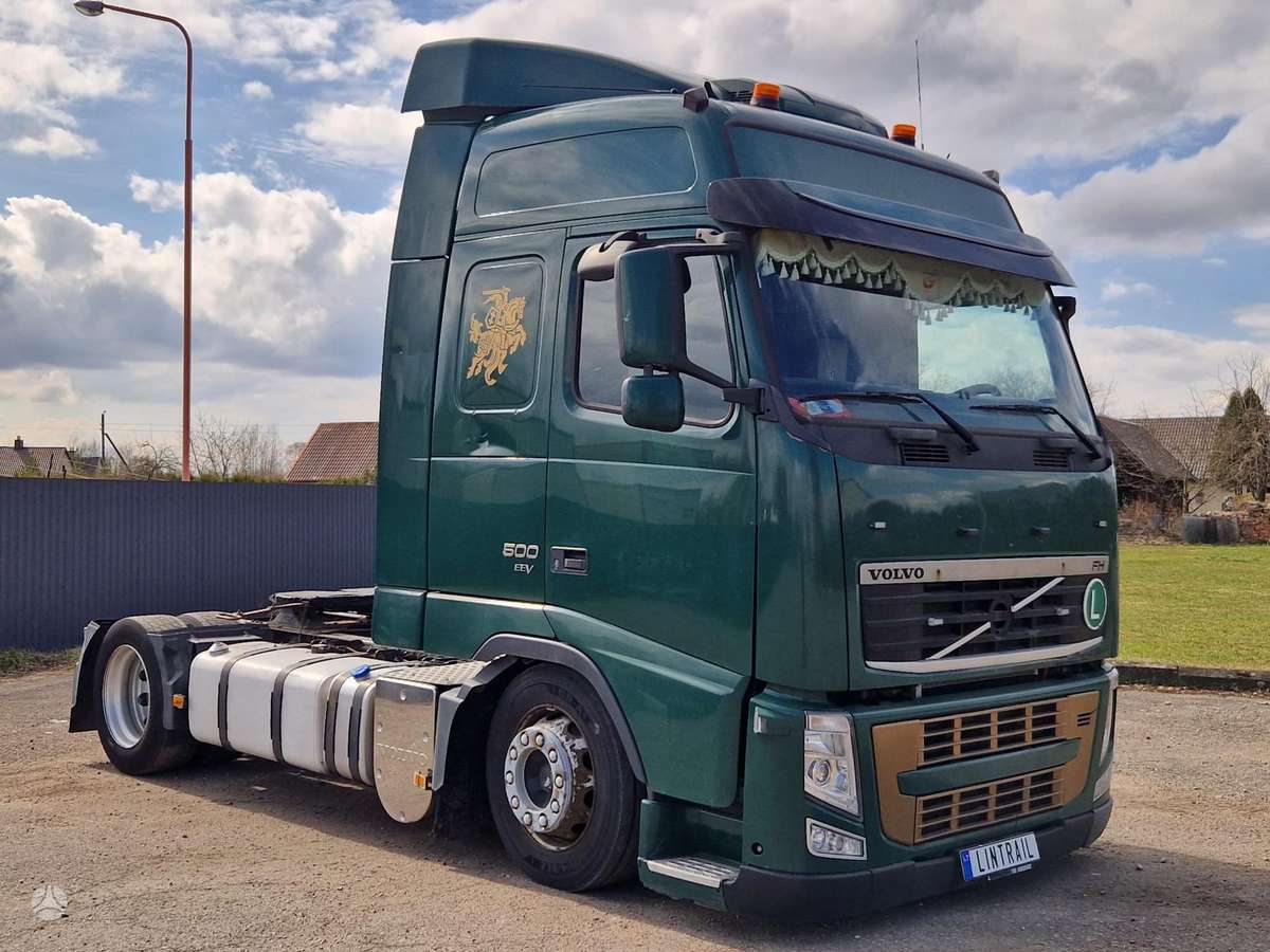 Volvo FH500 MEGA, double sleeper