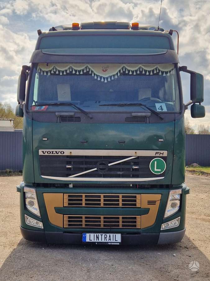 Volvo FH500 MEGA, double sleeper