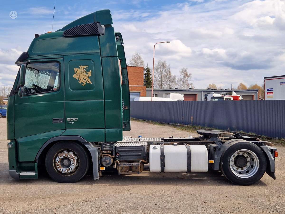 Volvo FH500 MEGA, double sleeper