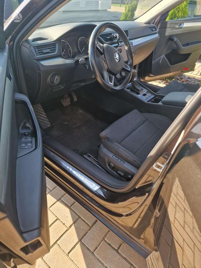 Skoda Superb, 2.0 l., hatchback