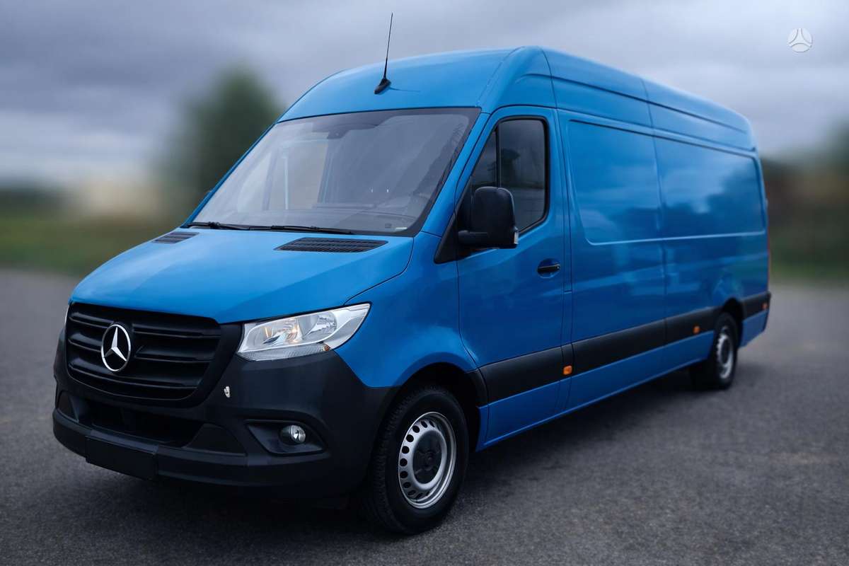 Mercedes-Benz Sprinter, cargo van