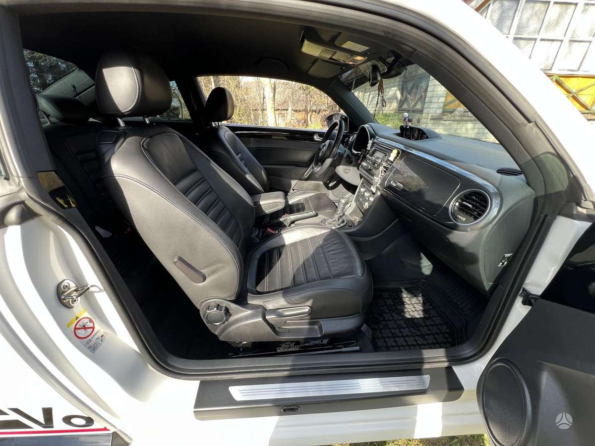 Volkswagen Beetle, 2.0 l., hatchback