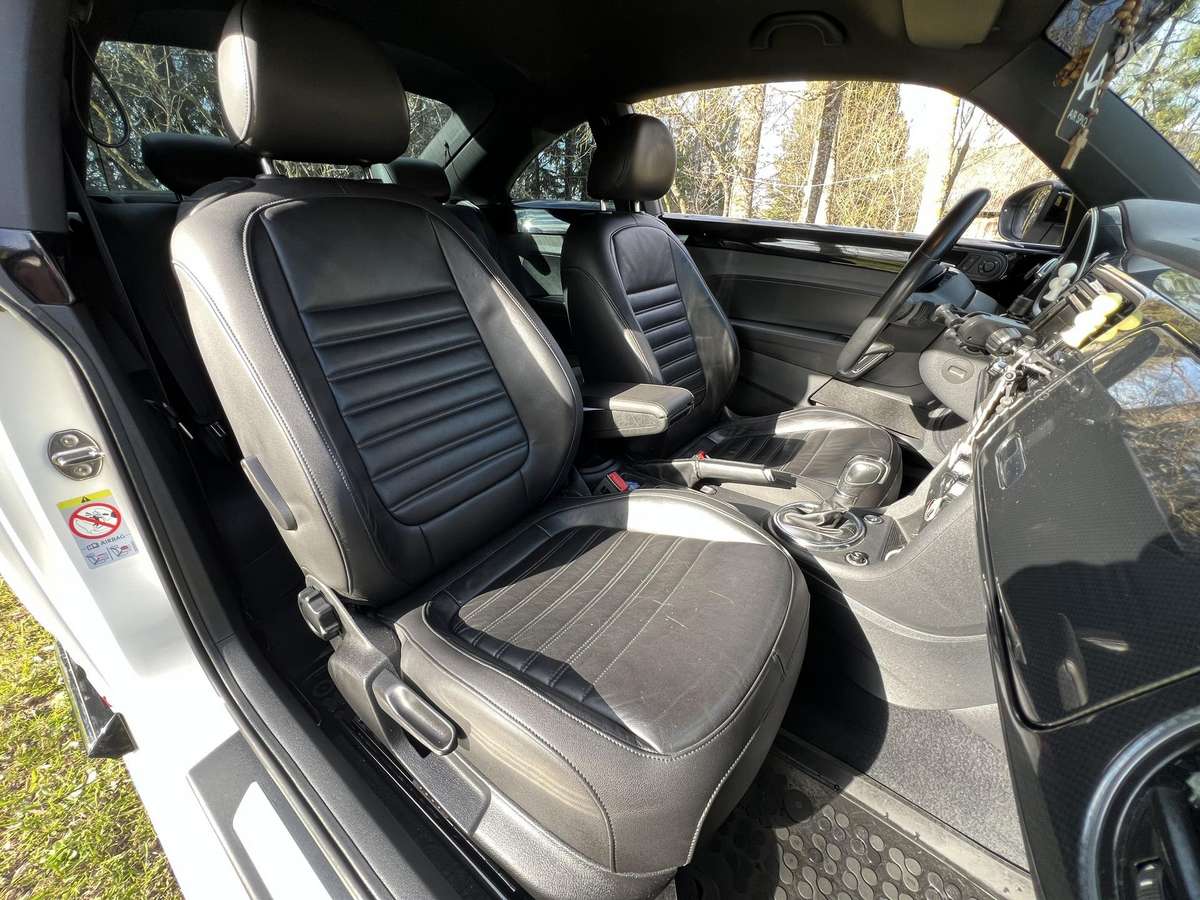 Volkswagen Beetle, 2.0 l., hatchback