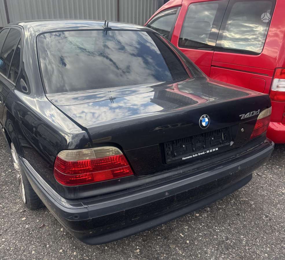 BMW 740