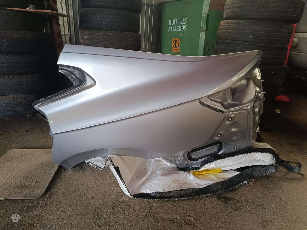 Volkswagen Arteon durys, sparnai