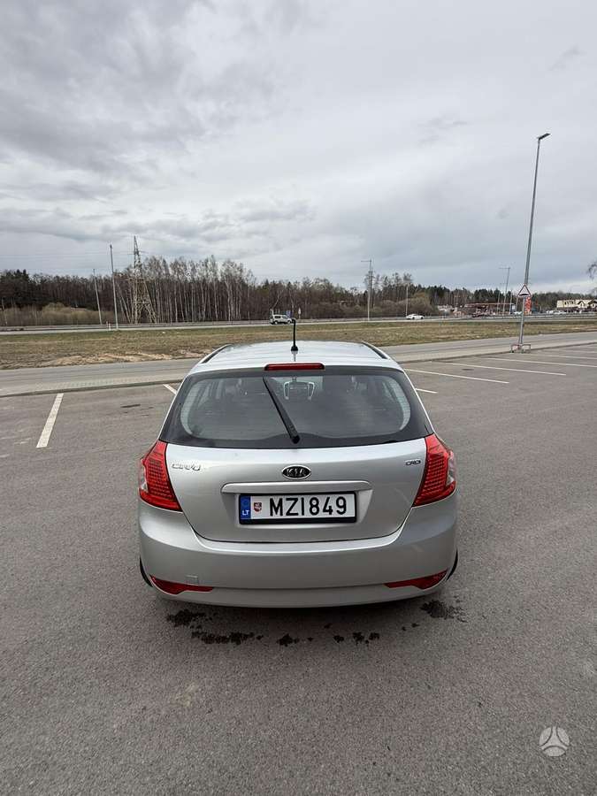 Kia Ceed, 1.6 l., hatchback