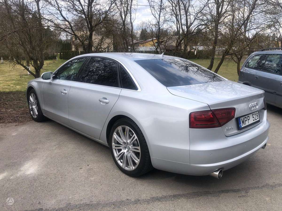 Audi A8, 4.2 l., saloon / sedan