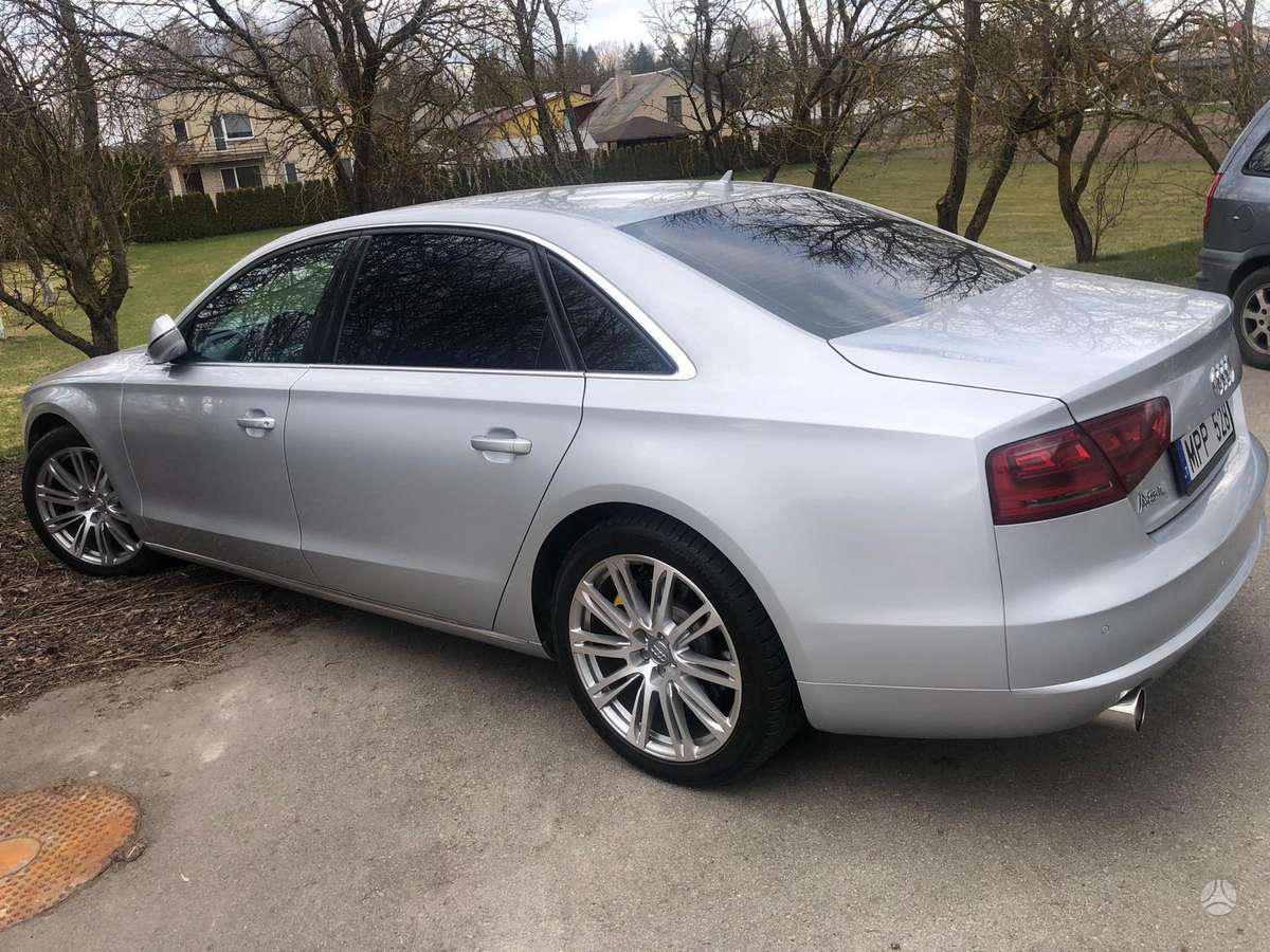 Audi A8, 4.2 l., saloon / sedan