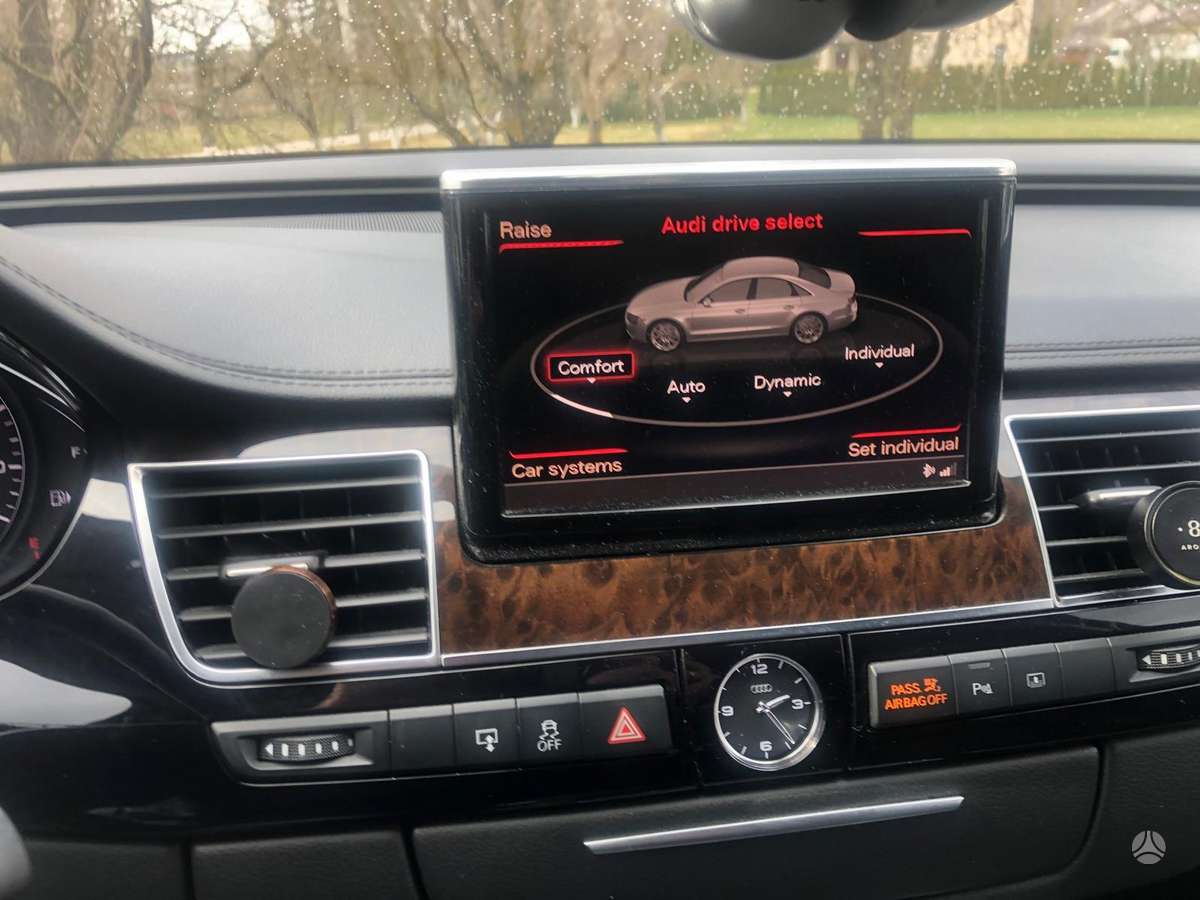 Audi A8, 4.2 l., saloon / sedan