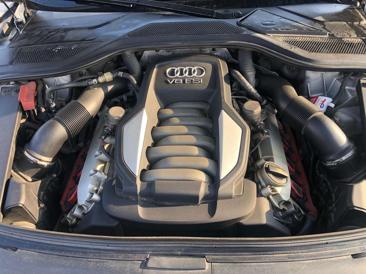 Audi A8, 4.2 l., saloon / sedan