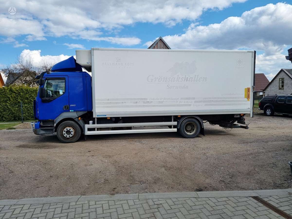 Volvo FL 260, refrigerated trucks