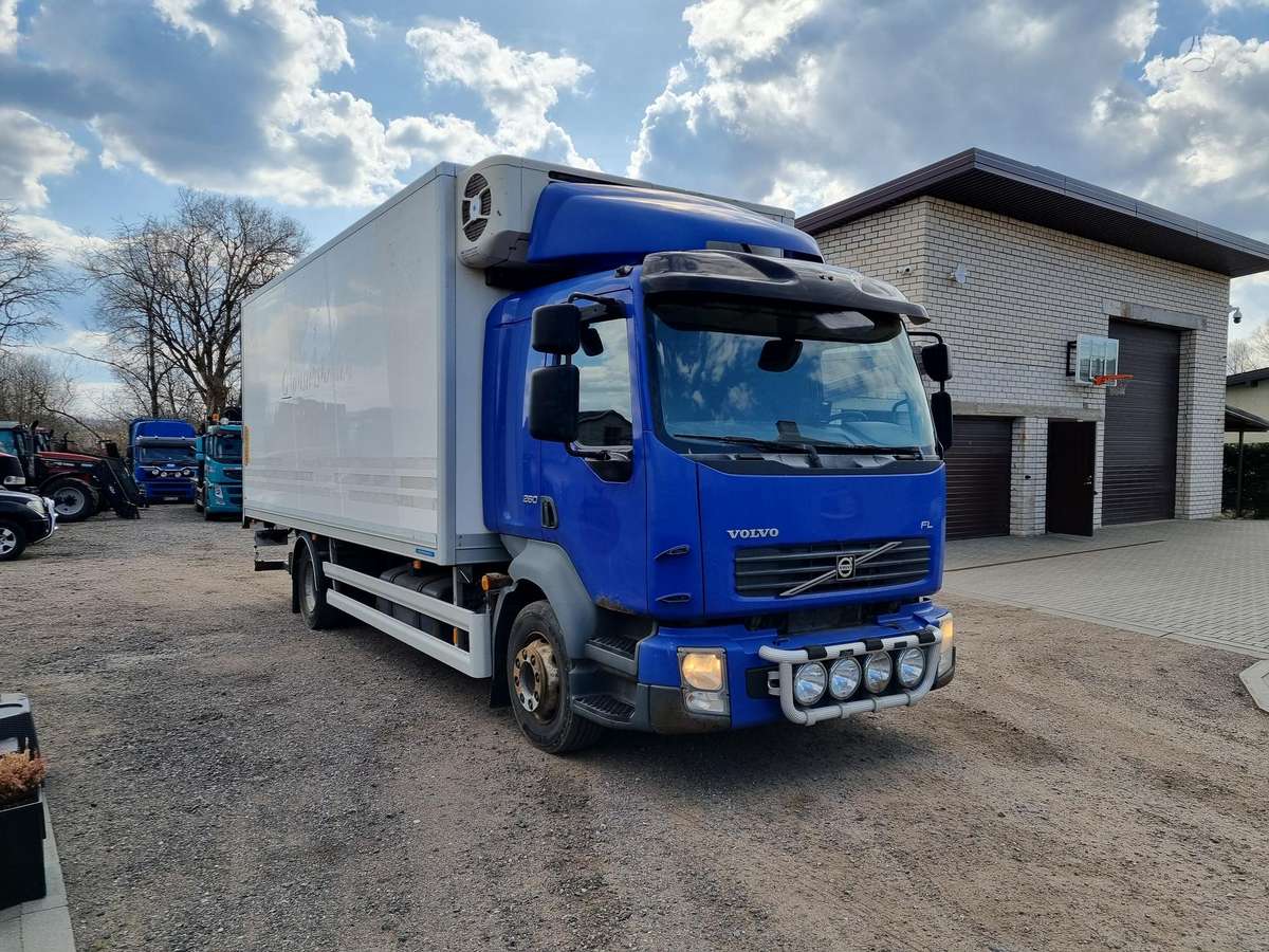 Volvo FL 260, refrigerated trucks
