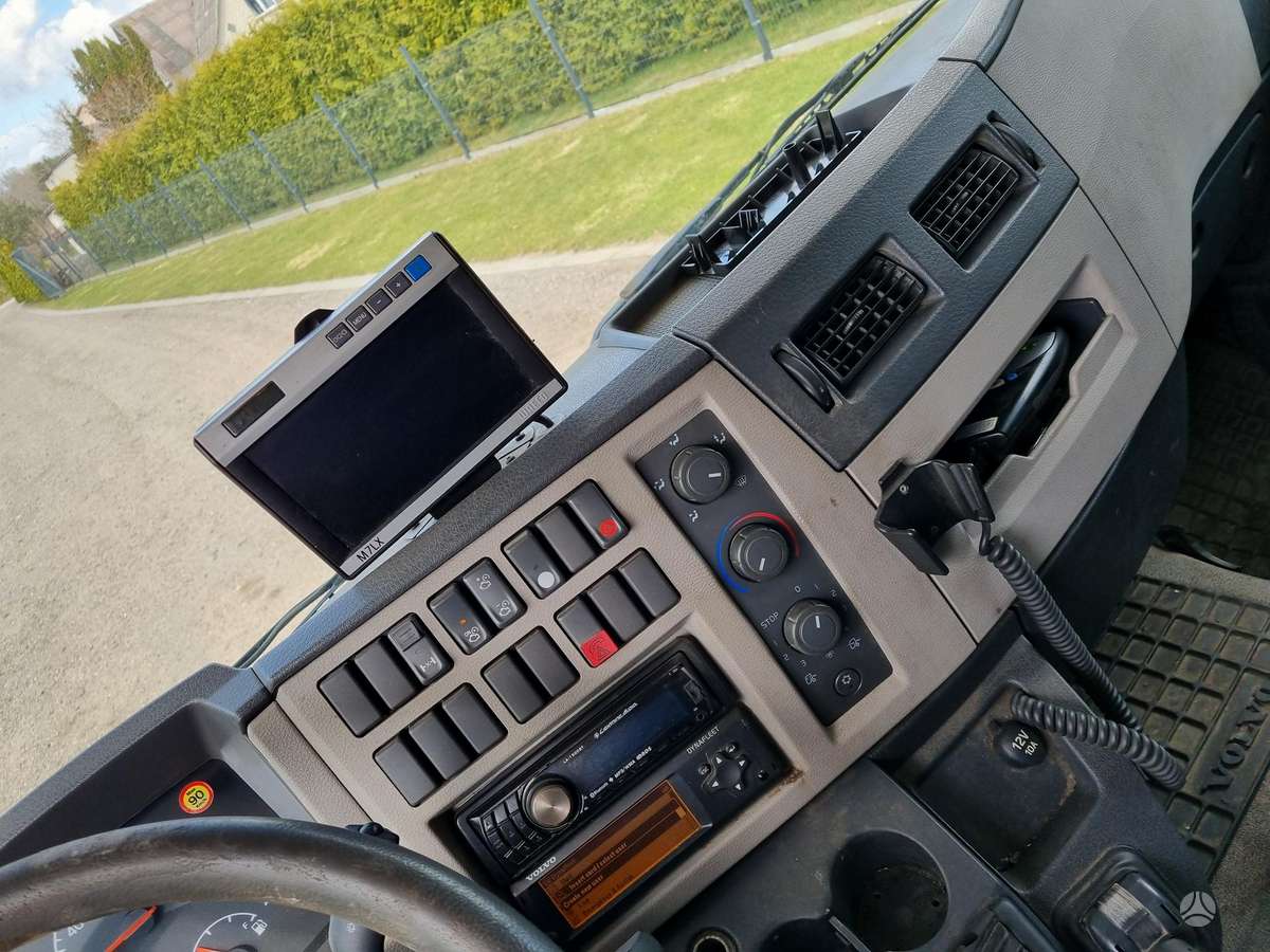 Volvo FL 260, refrigerated trucks