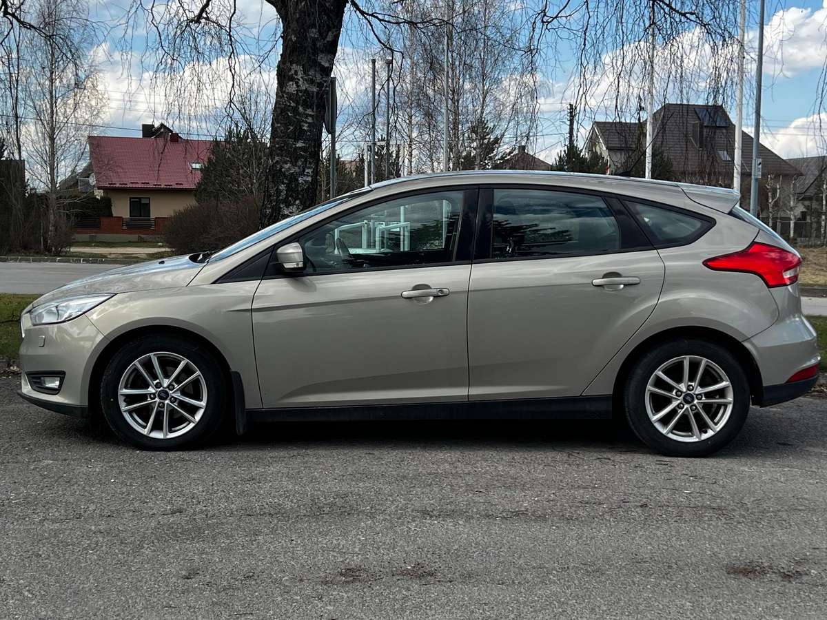 Ford Focus, 1.0 l., hatchback