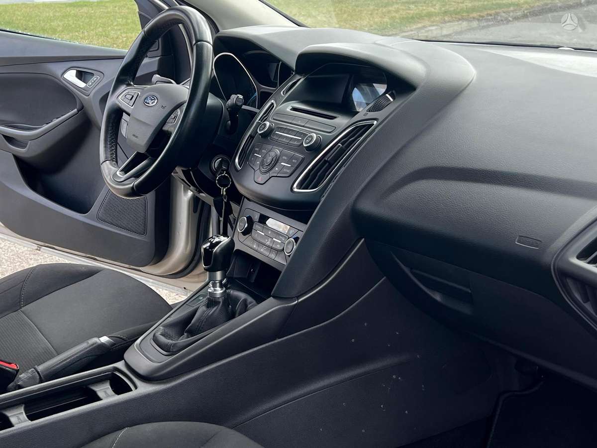 Ford Focus, 1.0 l., Хэтчбек