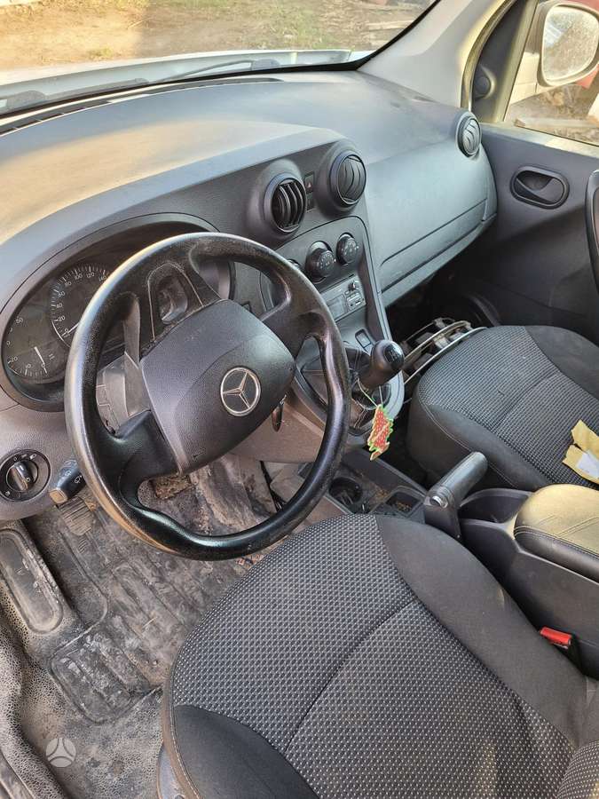 Mercedes-Benz Citan dalimis