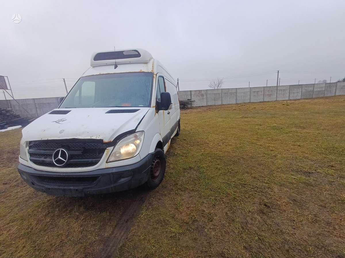 Mercedes-Benz Sprinter, preču