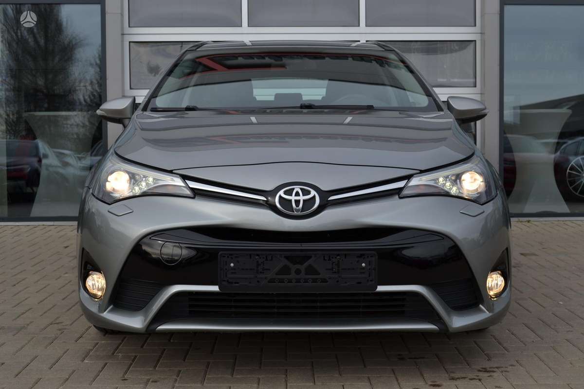 Toyota Avensis, 2.0 l., wagon
