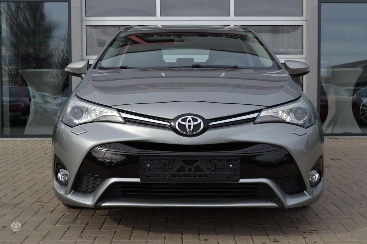 Toyota Avensis, 2.0 l., wagon