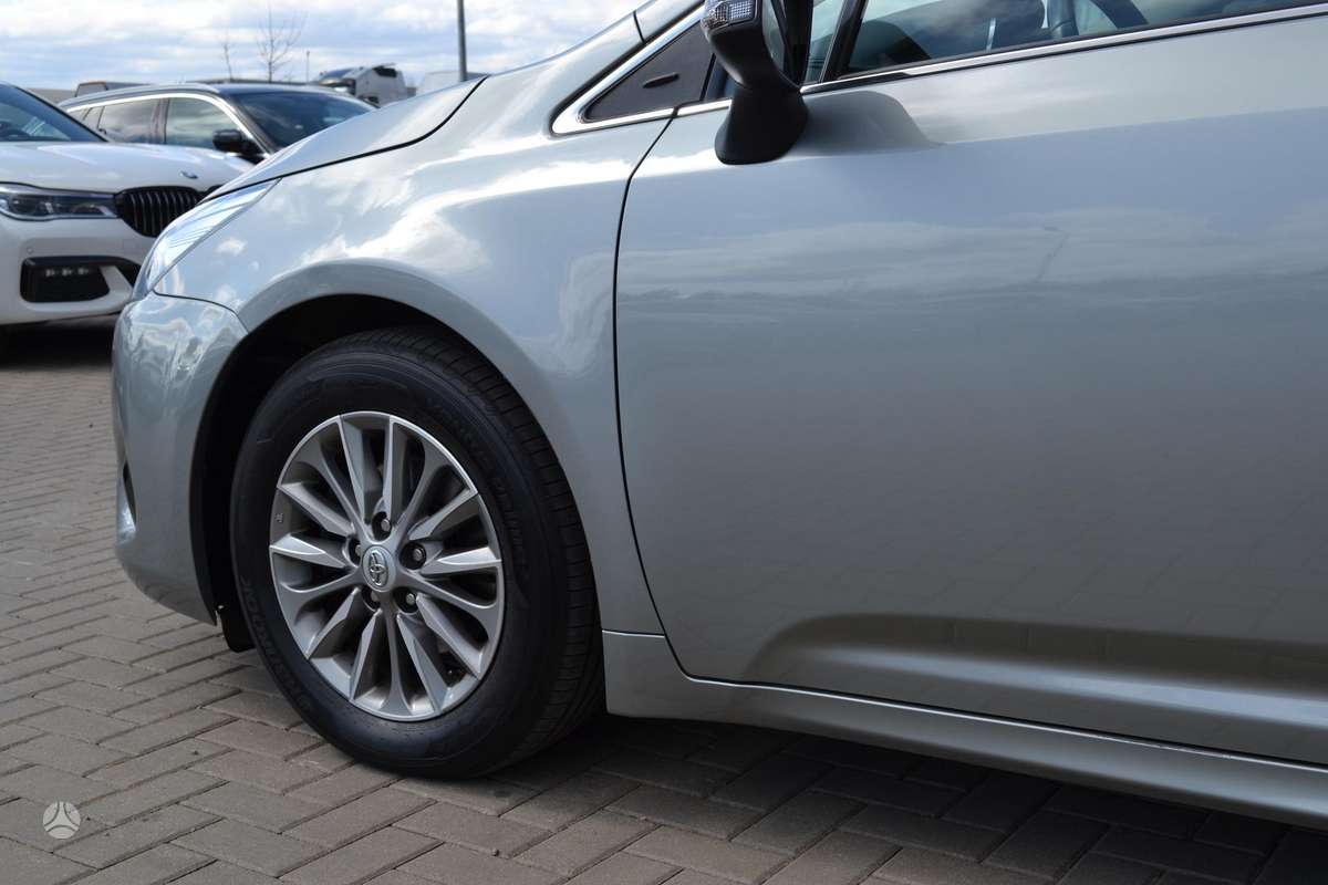 Toyota Avensis, 2.0 l., wagon