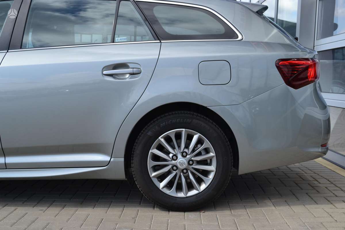 Toyota Avensis, 2.0 l., wagon