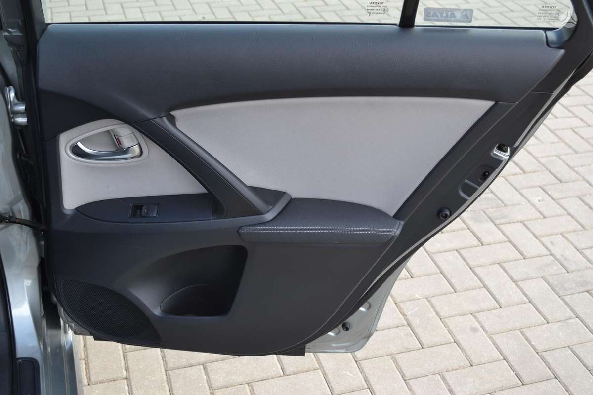 Toyota Avensis, 2.0 l., wagon