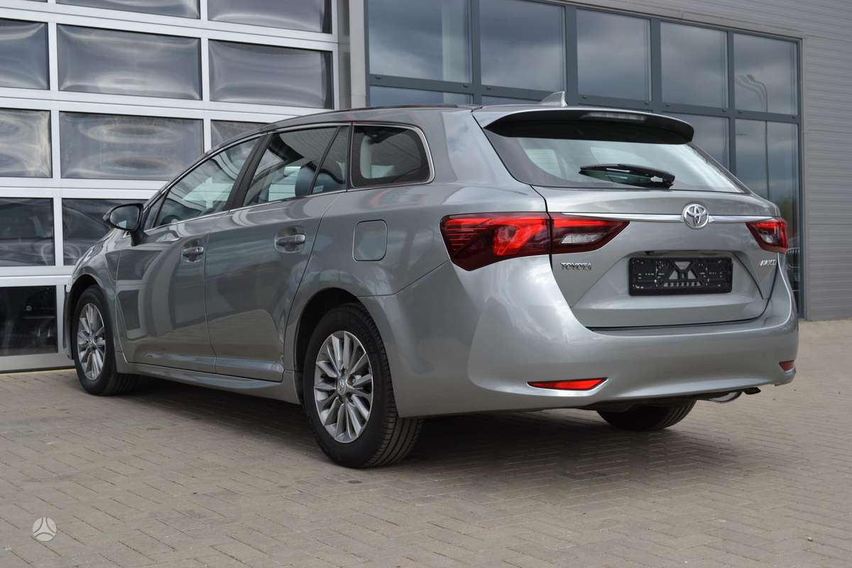 Toyota Avensis, 2.0 l., wagon